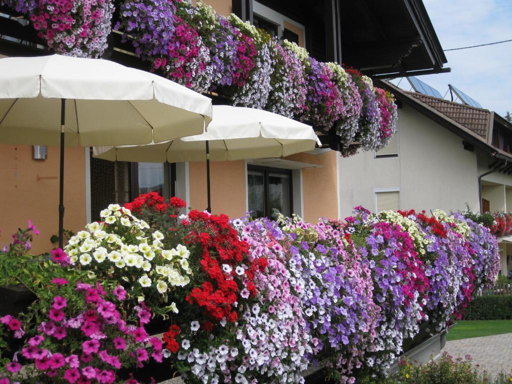 Gaestehaus Stroitz Drobollach am Faakersee Exteriör bild