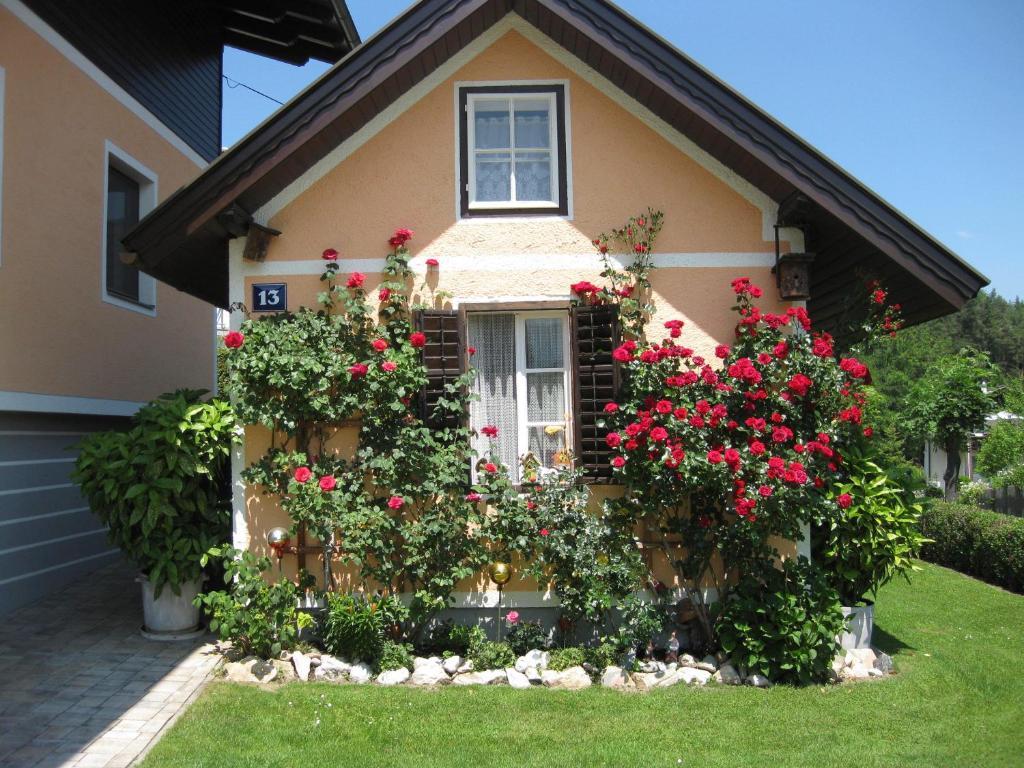 Gaestehaus Stroitz Drobollach am Faakersee Exteriör bild